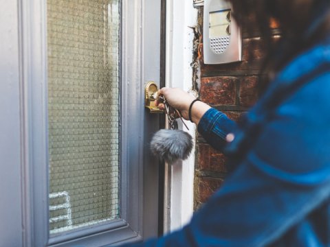 Vakantie? Zo laat je je huis veilig achter