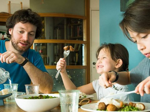 Hoe sparen met weinig geld: 12 slimme tips om geld opzij te zetten