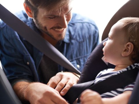 Wanneer mag je kind voorin zitten? Dat zit zo