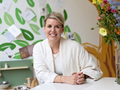 Hoogzwanger achter het stuur? Tips van een verloskundige